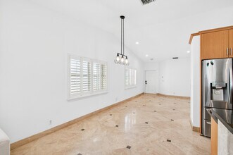 19 NW 44th Terrace in Deerfield Beach, FL - Building Photo - Building Photo