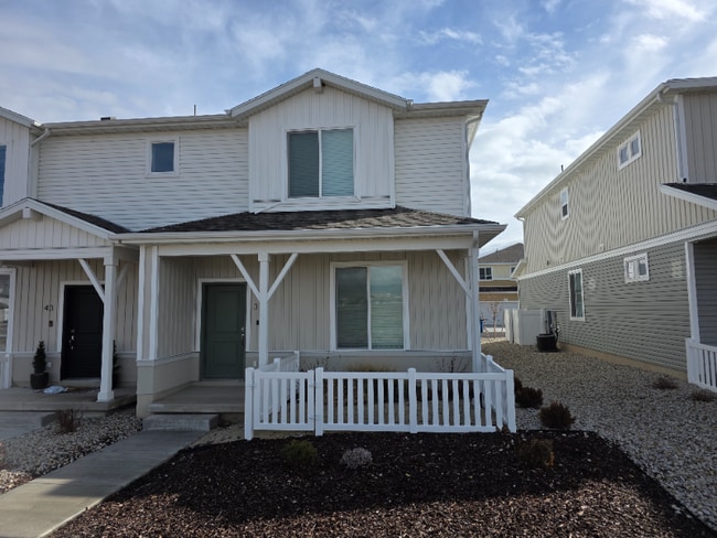 property at 37 N Veranda Ct