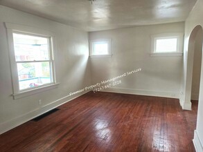519 Wengler Ave in Sharon, PA - Building Photo - Building Photo