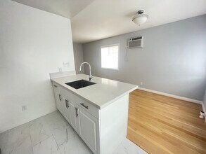 1534 N Ave 47 in Los Angeles, CA - Building Photo - Building Photo