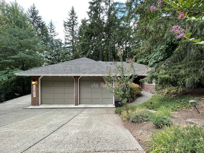 11011 S Southridge Dr in Portland, OR - Building Photo - Building Photo