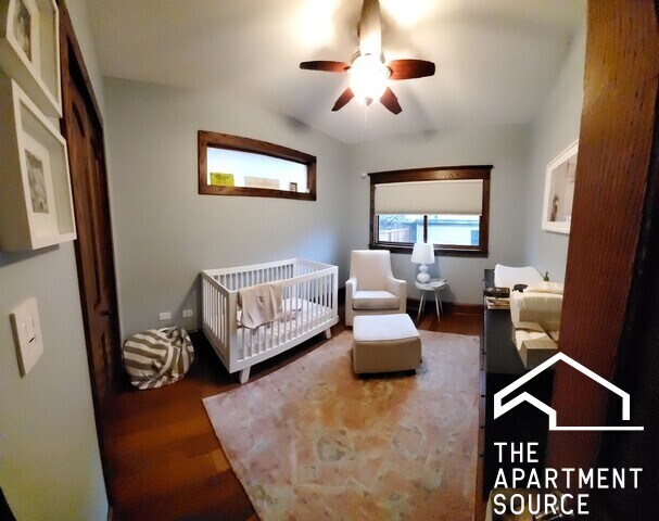 1019 W Oakdale Ave in Chicago, IL - Building Photo