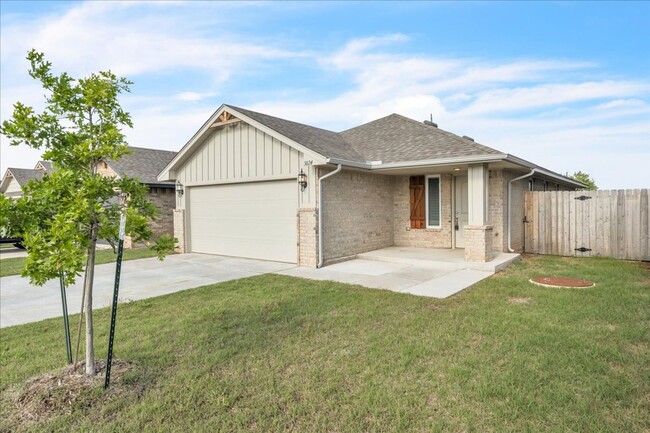 property at 3824 Central Park Dr