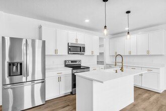 344 2350 E in Spanish Fork, UT - Building Photo - Building Photo