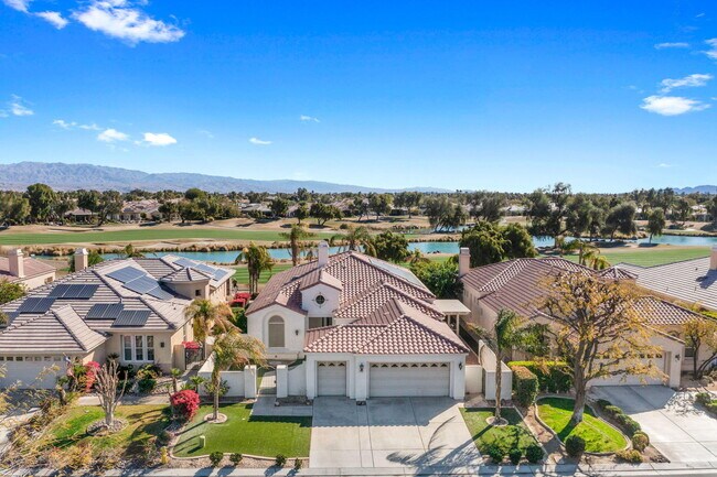 94 Vía Las Flores in Rancho Mirage, CA - Building Photo - Building Photo