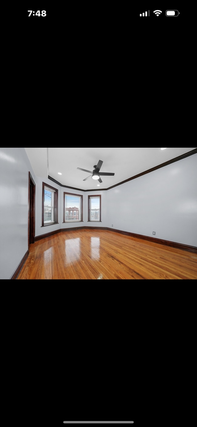 158 N Laporte Ave, Unit Second floor in Chicago, IL - Building Photo - Building Photo