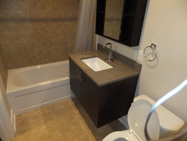 5011 N Troy St in Chicago, IL - Building Photo - Building Photo