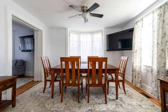 1 Ella Terrace in Newport, RI - Building Photo - Building Photo