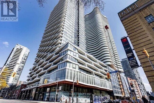 property at 85-685 Wood St