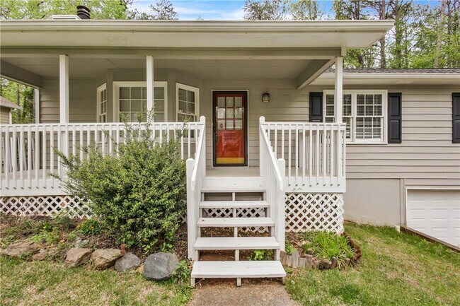 4899 Raven Way NE in Marietta, GA - Foto de edificio - Building Photo