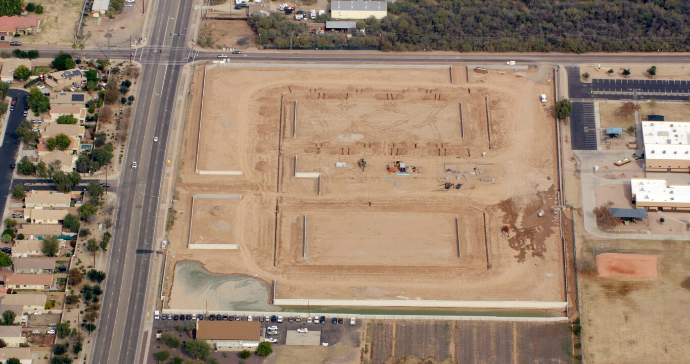 Orangewood Ranch II in Glendale, AZ - Building Photo