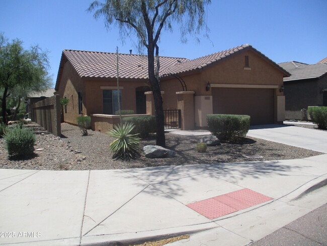 property at 1707 W Straight Arrow Ln