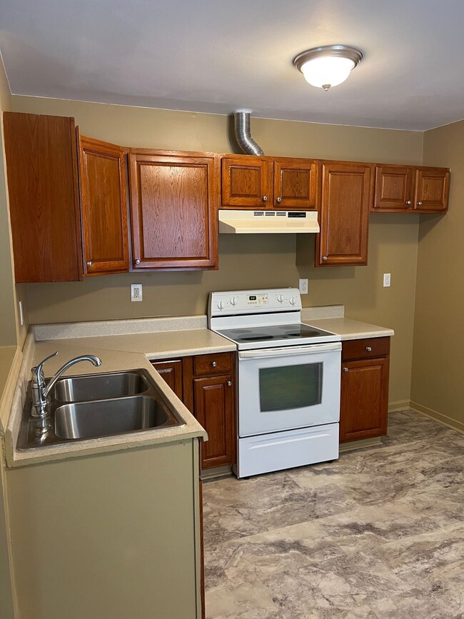 531 Flint Ave, Unit A in High Point, NC - Building Photo - Building Photo