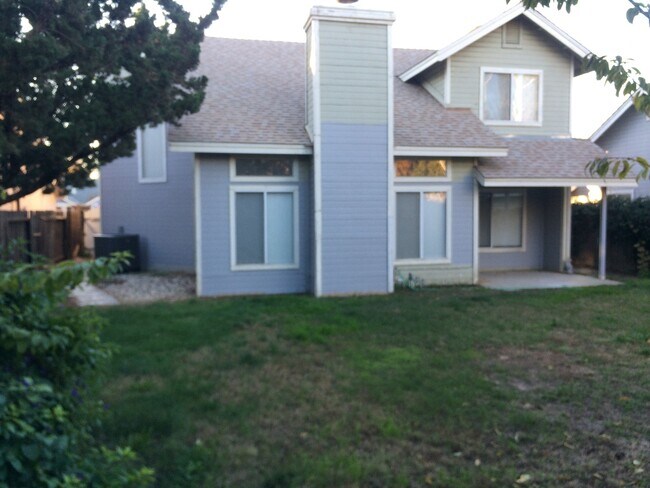 2320 Grouse Crossing Way in Modesto, CA - Building Photo - Building Photo