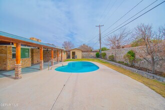 8608 Catalpa Ln in El Paso, TX - Building Photo - Building Photo