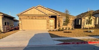 605 Elm Green St in Hutto, TX - Building Photo
