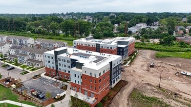 Heights at Village at Park River in Hartford, CT - Building Photo - Building Photo