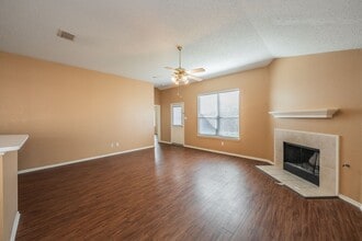 11216 Boulder Ridge Dr in Fort Worth, TX - Building Photo - Building Photo