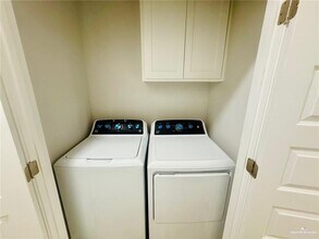 6 W Citrine St in Edinburg, TX - Building Photo - Building Photo