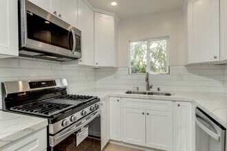 25514 January Dr, Unit B in Torrance, CA - Building Photo - Building Photo