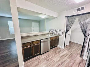 1314 Southport Dr in Austin, TX - Building Photo - Building Photo