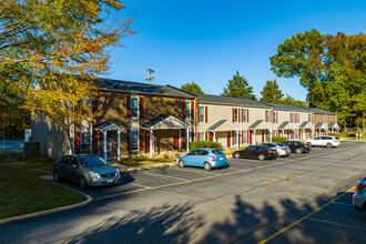 Forest Ridge Apartments in Richmond, VA - Building Photo - Building Photo