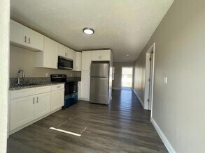 1205 Ave K in Fort Pierce, FL - Foto de edificio - Building Photo