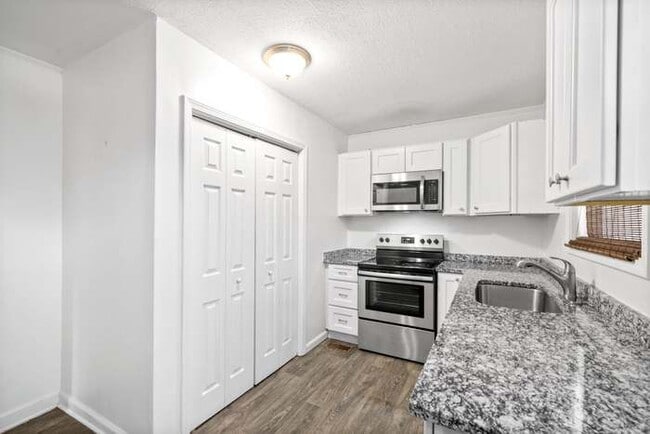 1816 15th Ave N, Unit B in Nashville, TN - Building Photo - Building Photo