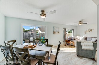 122 Poinsetta St in Indialantic, FL - Building Photo - Building Photo
