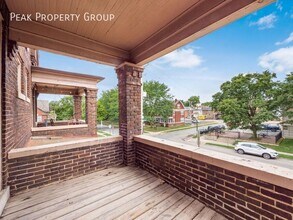 127 E 12th Ave in Columbus, OH - Building Photo - Building Photo