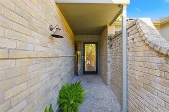 48 Woodstone Square in Austin, TX - Building Photo - Building Photo