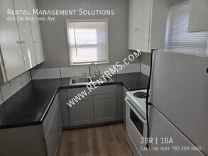 605 SW Medford Ave in Topeka, KS - Building Photo - Building Photo