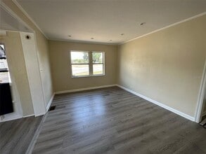 1230 E Orange Ave in Eustis, FL - Building Photo - Building Photo