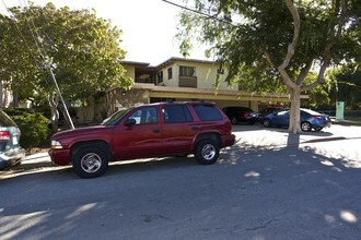 3442 Santa Clara Ave in El Cerrito, CA - Building Photo - Building Photo