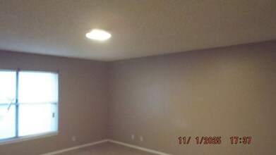 1827 Leander in San Antonio, TX - Building Photo - Building Photo