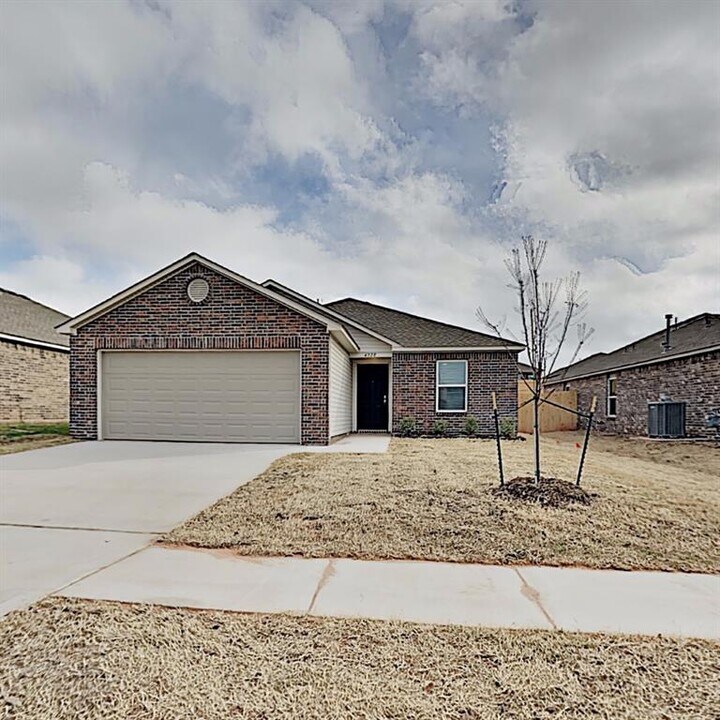 4328 Siena Rdg Blvd in Oklahoma City, OK - Building Photo