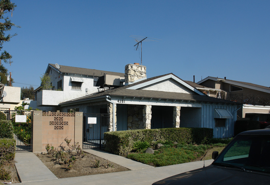 4381 Green Ave in Los Alamitos, CA - Building Photo