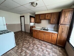 382 McGrath Hwy in Somerville, MA - Building Photo - Building Photo