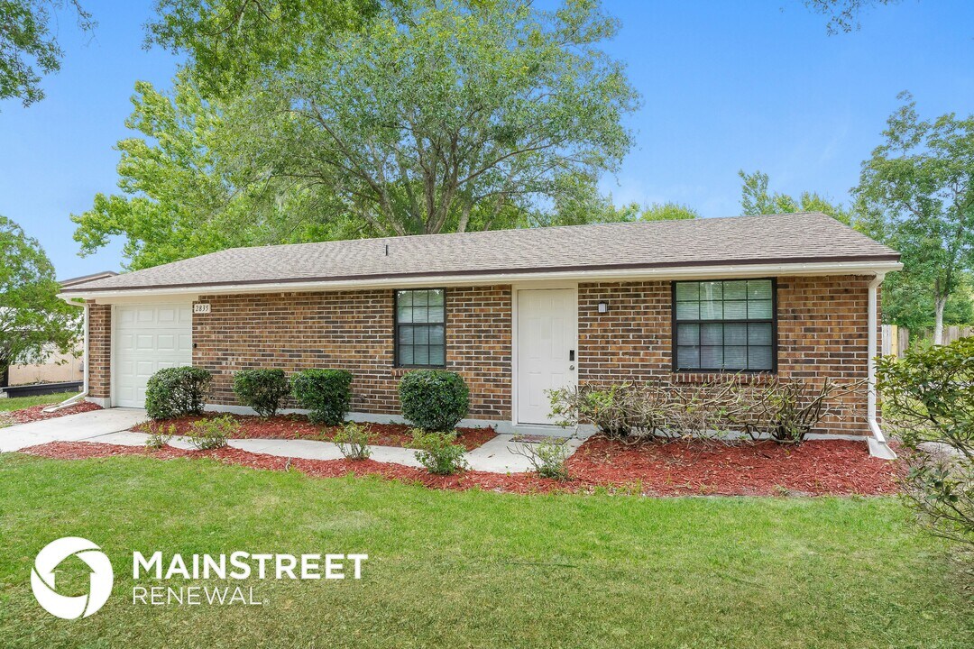 2835 Kiowa Ave in Orange Park, FL - Building Photo