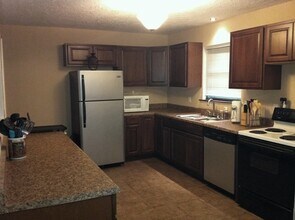 902 Hardin Dr in Norman, OK - Building Photo - Building Photo