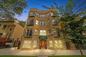 3918 N Kedvale Ave in Chicago, IL - Foto de edificio - Building Photo