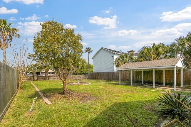 5515 Avenue R in Galveston, TX - Building Photo - Building Photo