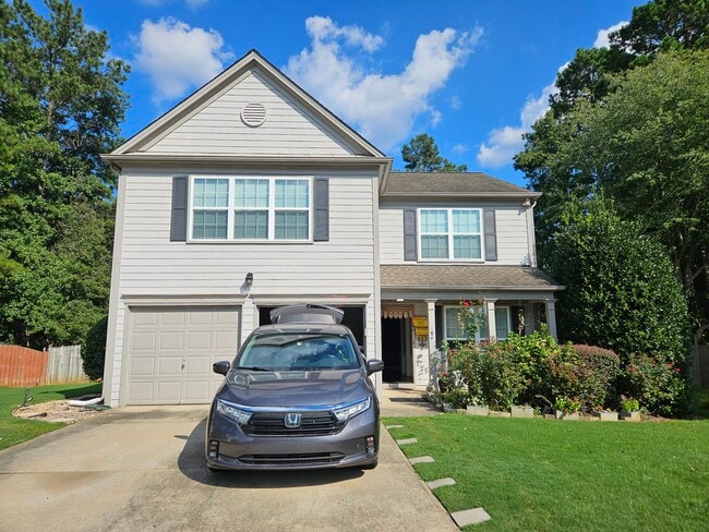 property at 415 Cadeleigh Ct