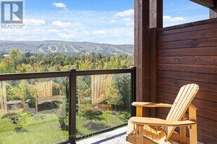 20 Beckwith Ln in Blue Mountains, ON - Building Photo