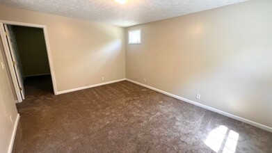 1314 Tulip Grove Rd, Unit Unit B in Nashville, TN - Building Photo - Building Photo