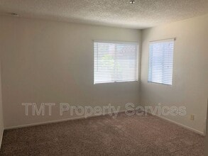 321 Inger Dr in Santa Maria, CA - Building Photo - Building Photo