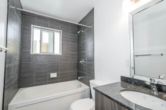 Ascot Gardens in Edmonton, AB - Building Photo - Building Photo