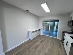 1610 Triangle Ave in Orlando, FL - Building Photo - Building Photo