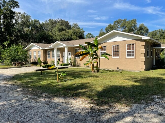 property at 11921 Woodland Ave