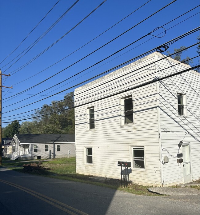557 S Church St, Unit A